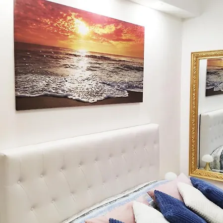 Boutique Con Tv Da 65 E 43 Lägenhet *