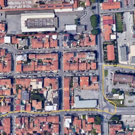 Boutique Con Tv Da 65 E 43 Lägenhet Viareggio