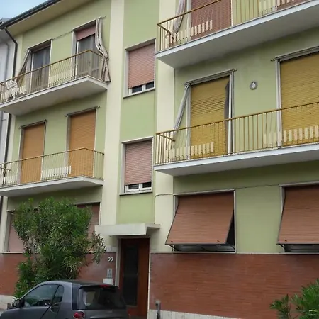 Boutique Con Tv Da 65 E 43 Lägenhet